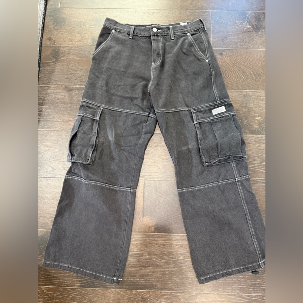 Men’s pacsun jeans. Size 32 x 30.